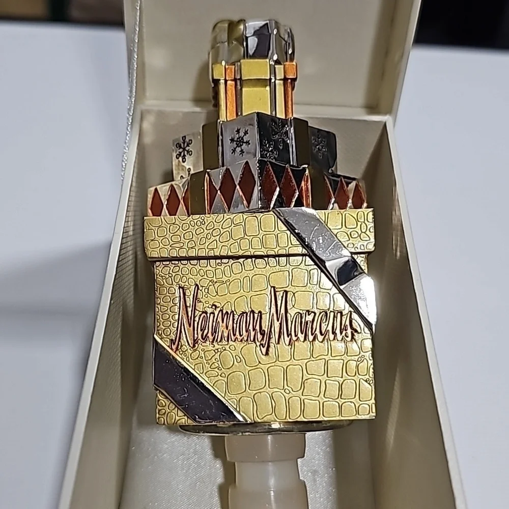 NEW Vintage Neiman Marcus Gift Box Wine Bottle Stopper - Never Used